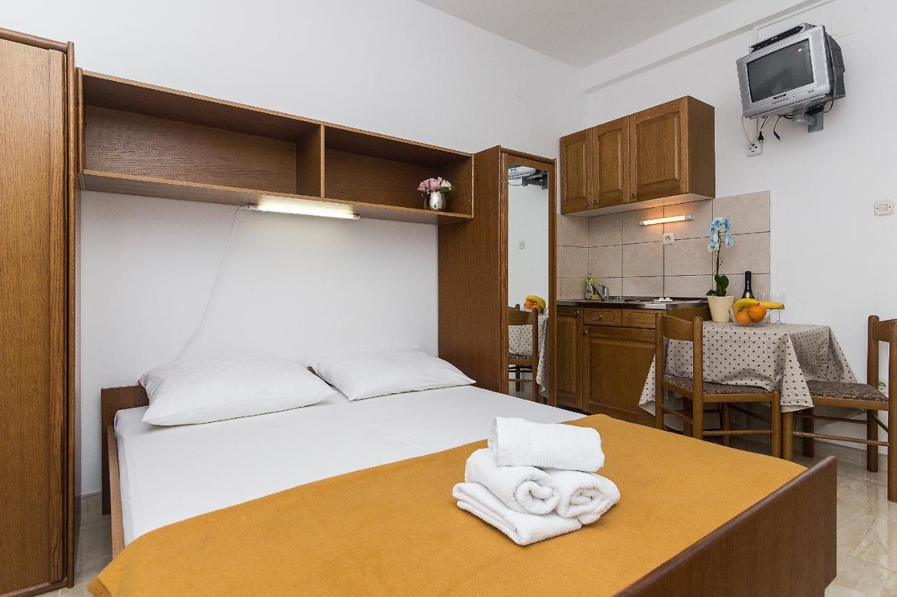 Apartments Erceg Makarska Exterior photo
