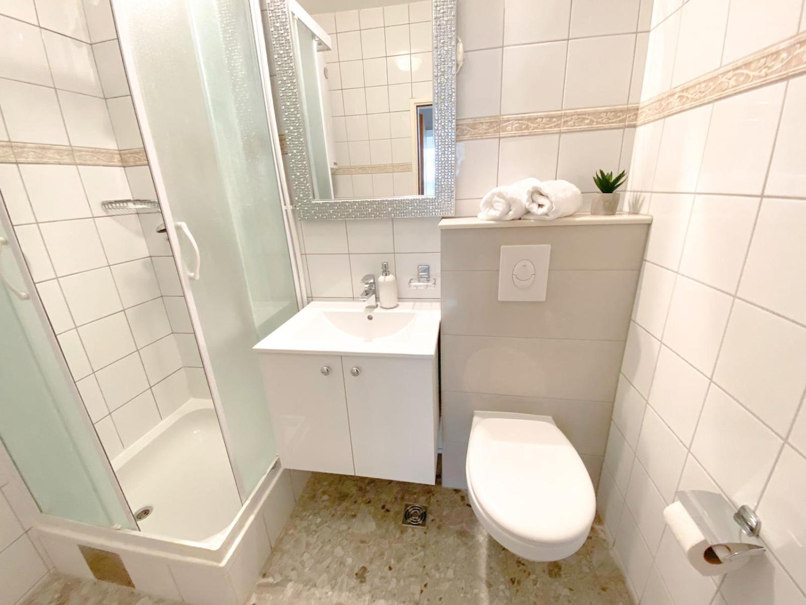 Apartments Erceg Makarska Room photo